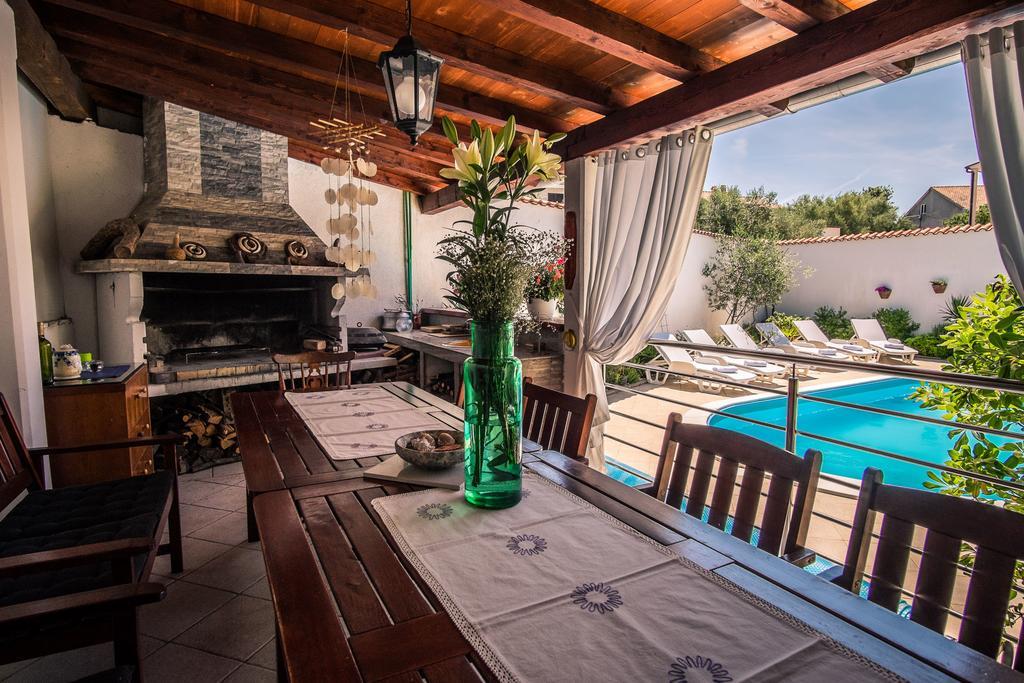 With Private Pool And Arbor *